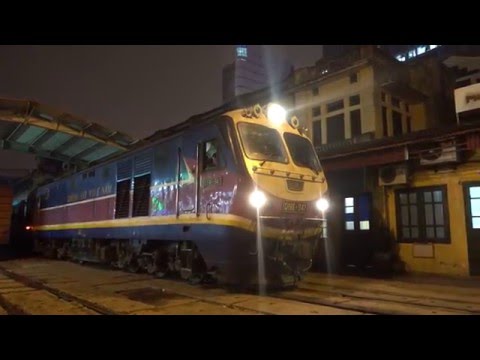Train SE3 Hanoi - Saigon (2016)