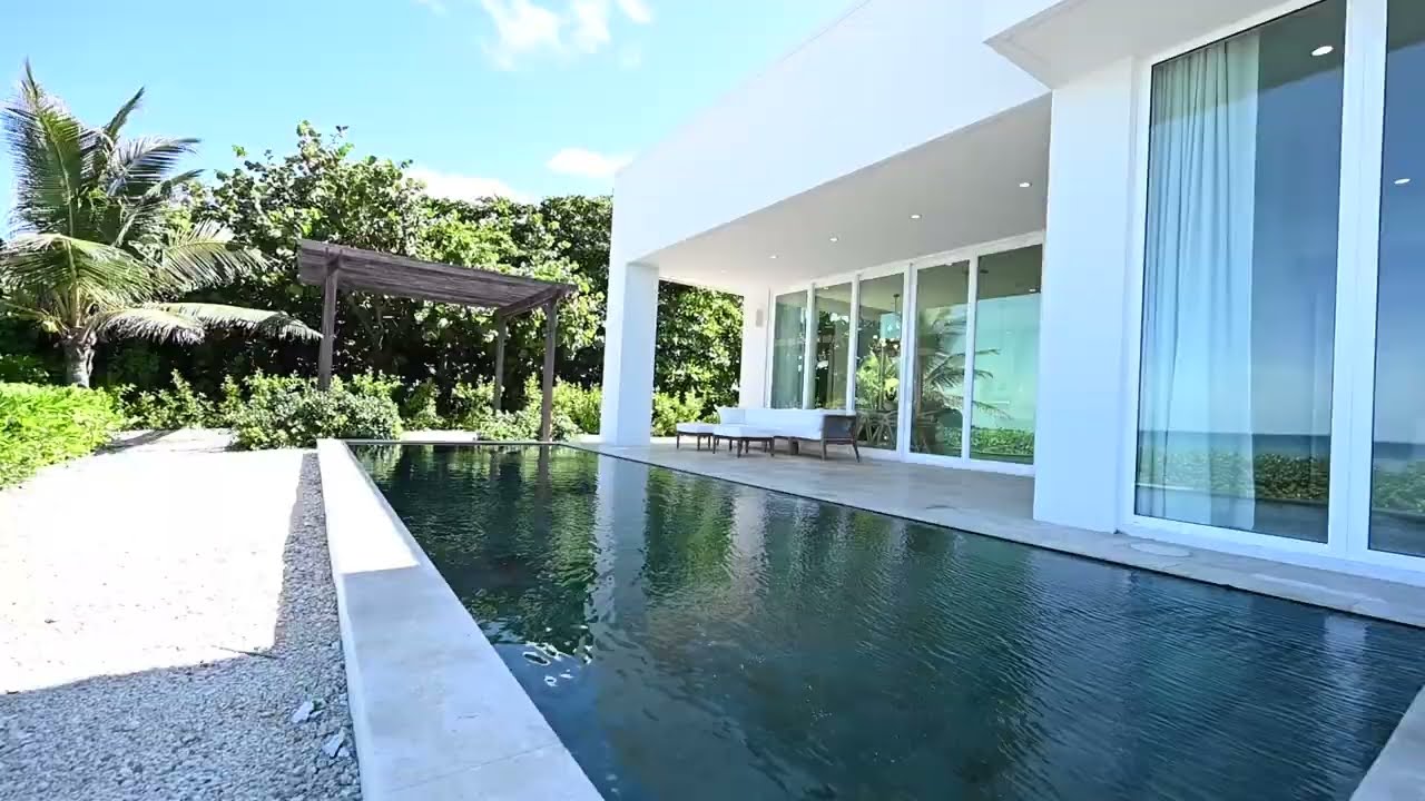 Seaside Hideaway, Grand Cayman Beachfront home