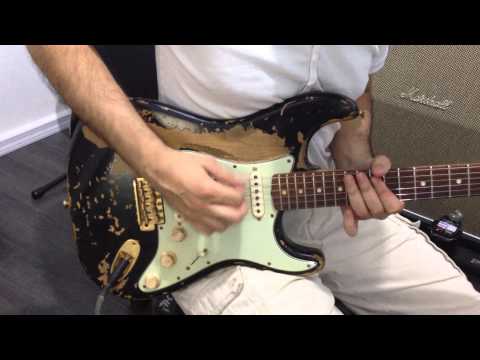 Fender Stratocaster 1960 masterbuilt Ultimate Relic with 1970 Marshall Super Bass Demo