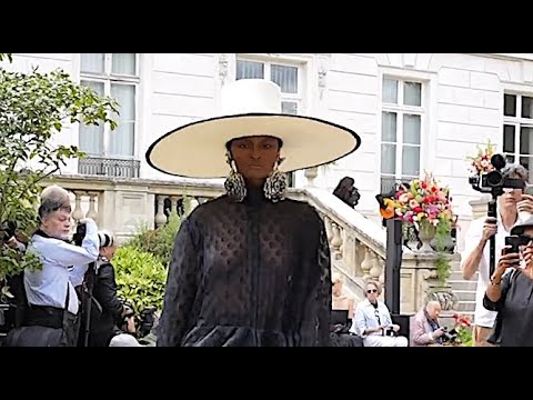 JUANA MARTIN Haute Couture Fall 2022 Paris - Fashion Channel