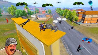 Download lagu Victor Makes Enemy Cry 😂 PUBG MOBILE FUNNY MOMENTS 🤣 mp3