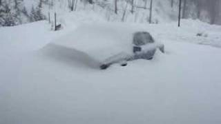preview picture of video 'Blizzard Shuts Down Deadwood, Black Hills in South Dakota'