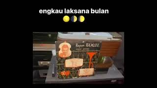 Download lagu P Ramlee: Engkau laksana bulan. www.qt-store.com I do not own this music. Just love music. mp3