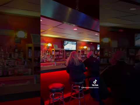 Nora's Red Carpet Lounge Video Review