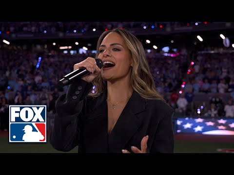 Pia Toscano and Noah Reid perform National Anthems 🇺🇸🇨🇦 ahead of World Series Game 7