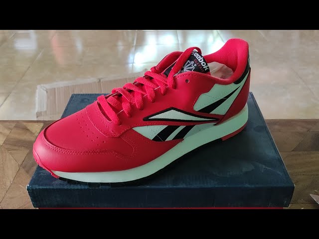 Vídeo relacionado con Reebok Zapatillas clásicas AZ para Mujer, Color Rojo, Retro, Rojo y Cian, Talla 37 EU, Retro Red Retro Red Future Cyan, 37 EU