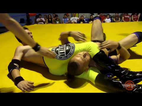 Trevis vs. Nico Narciso (commento italiano)