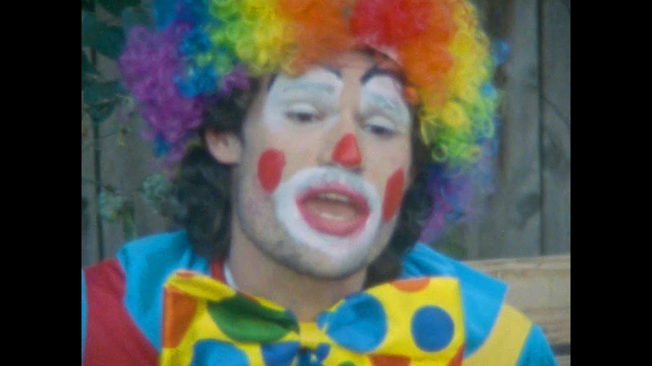 Circus Clown | Mom Jeans | Circus Clown