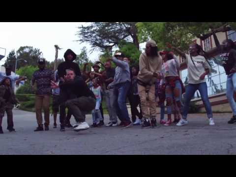 les twins x wayd............    ..........   ............