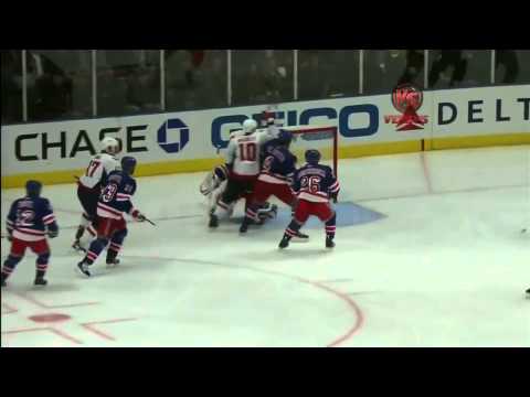 Derek Boogaard slapshot goal 11/9/10