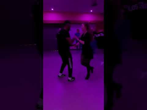 Salsa - Lo Más Bello Es Lo Más Simple (Eduardo Moreno & Okocán)