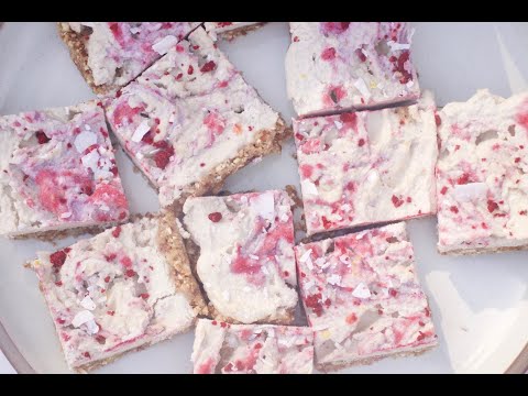 Cashew Cheesecake With a Rasberry Swirl