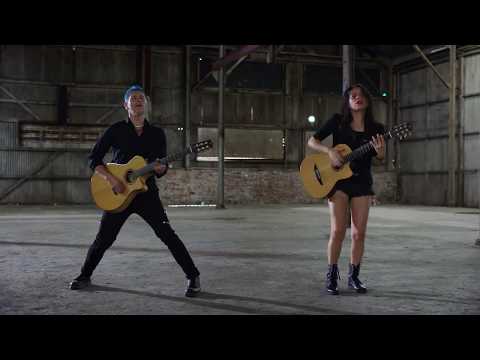 Rodrigo y Gabriela - Mettavolution (Official Video)