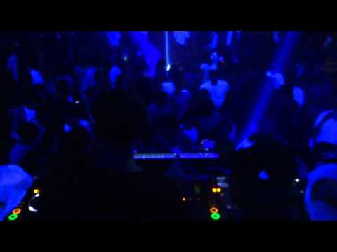 SOLOMUN B2B H.O.S.H. @ CLUB HAUS MILAN - 24 APRIL 2014 - [HD]