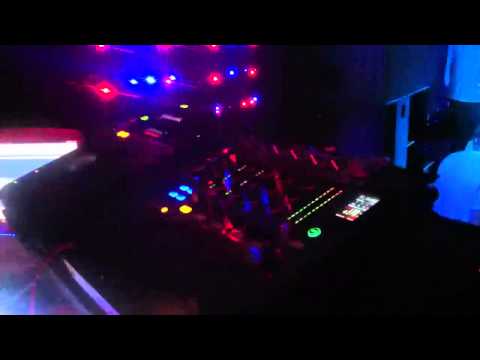 Dj Cheeze & Mc Jonak