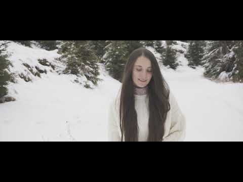 Laura Dinu & Cazanoi Brothers - Urare de Crăciun (Official Video)