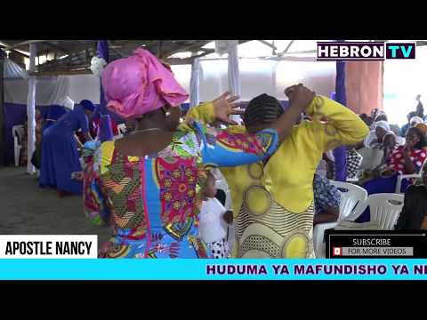 Apostle Nancy Katika Ibada Ya Maombezi