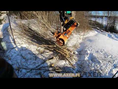 Axer 650KHD treeshear with collector