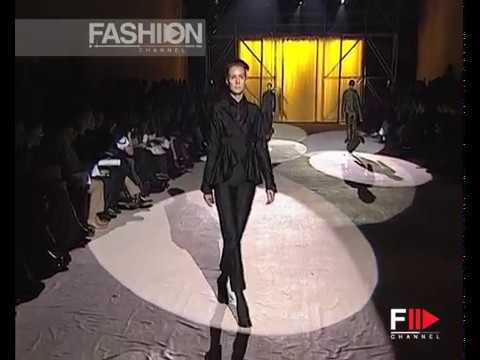 "Romeo Gigli" Autumn Winter 2001 2002 Milan 3 of 4 Pret a Porter Woman by FashionChannel