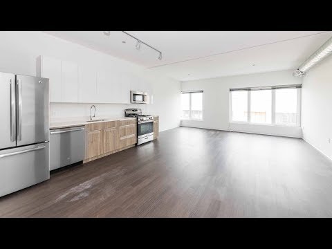 A large 2-bedroom, 2-bath at Bucktown's new AM 1980 apartments