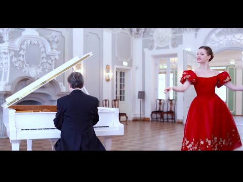 Roses from the South Waltz, Johann Strauss (Dr. Indrek Laul, Marita Weinrank) Estonia grand piano