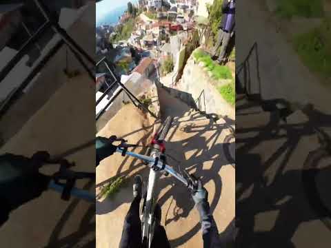 FULL COMMITMENT for Pedro Ferreira on his new FRS by @COMMENCAL-BIKES-SKIS