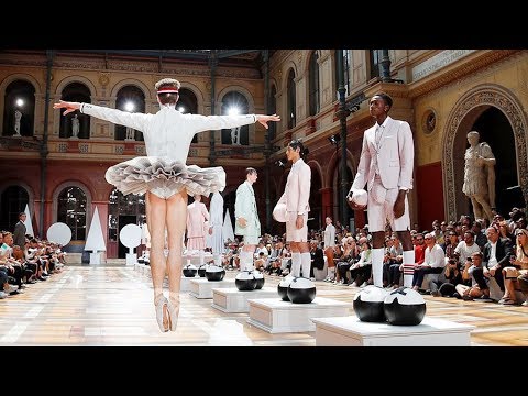 download lagu mp3 mp4 Browns Fashion Garland, download lagu Browns Fashion Garland gratis, unduh video klip Browns Fashion Garland