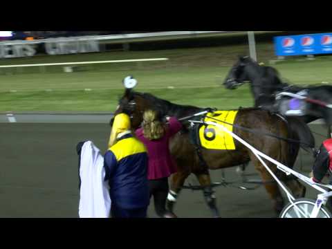 2014 Breeders Crown - Mare Pace - Shelliscape