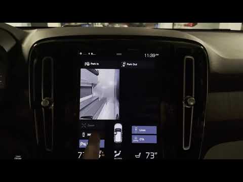 Volvo XC40 Reverse Camera in Action