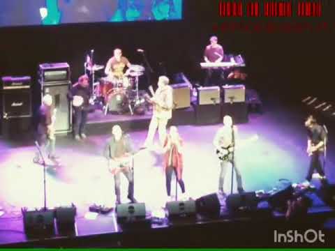 Chad Smith & Josh Klinghoffer live at "One Classy Night" (Seattle, 12/02/2017)