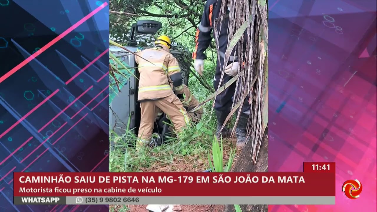 Caminhão sai da pista em São João da Mata