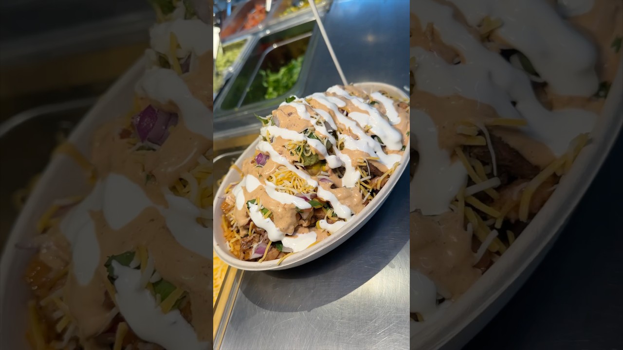 HONEY CHIPOTLE CHICKEN & STEAK BOWL from Tacobee’s Mexican Grill in Brooklyn NYC! 🤤 #DEVOURPOWER