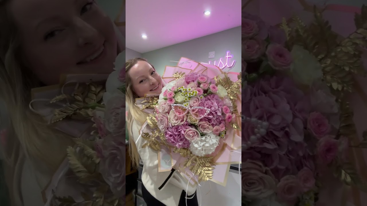 A big birthday bouquet for you 💋 #flowers