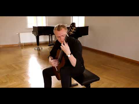 Ollipekka Määttä performs Água e Vinho by Egberto Gismonti