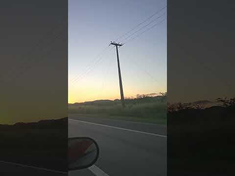 Lendo pôr do sol na cidade de Escada