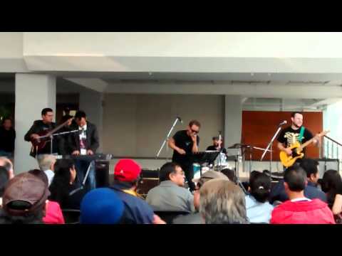 Sono Tremendo - Rocky Roberts & Las Pirañas