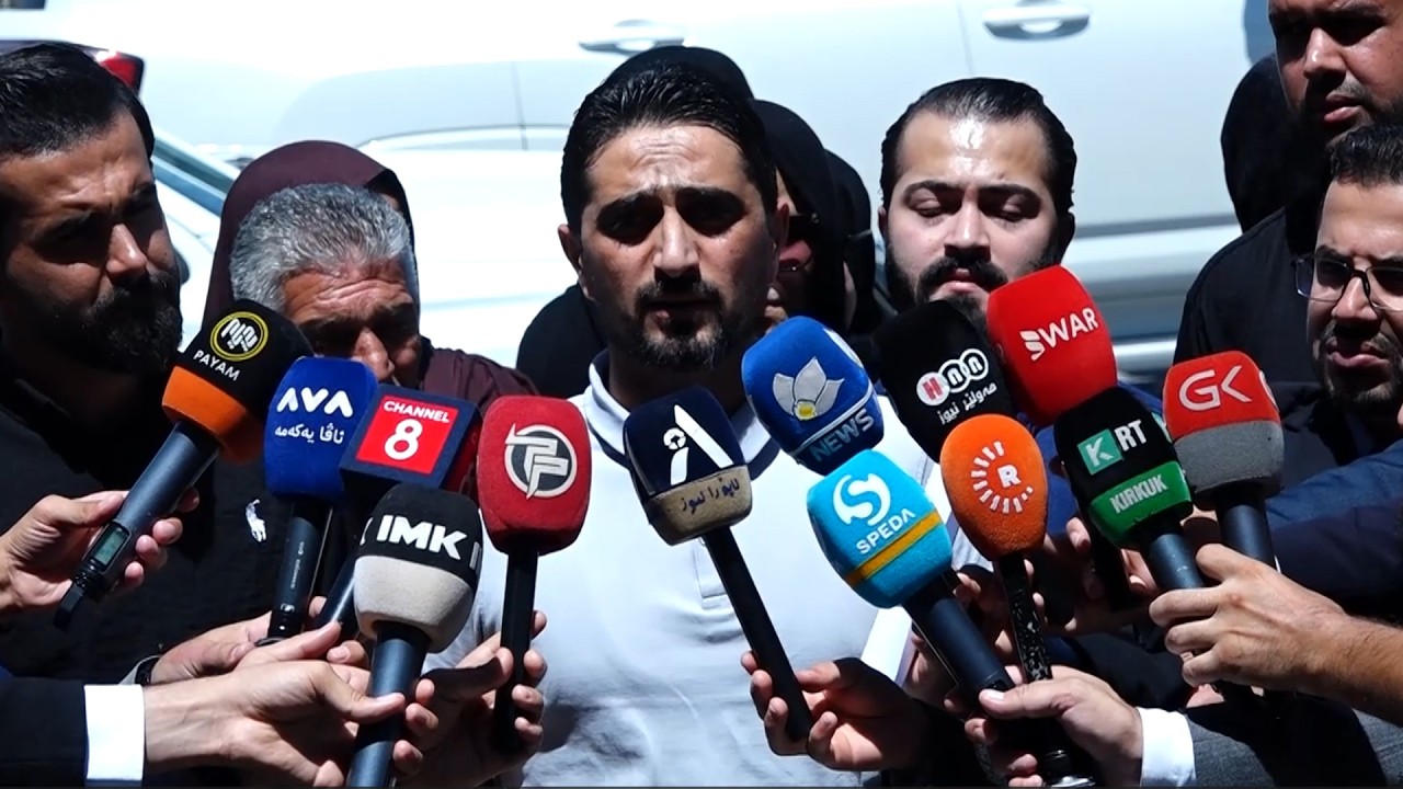 ڤیدیۆ | بەشێك لە كەسوكاری شەهیدانی دژ بەداعش لە هەولێر كۆبوونەوەی ناڕەزایەتیان ئەنجامدا