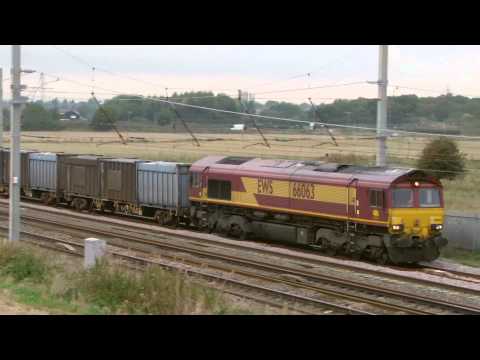 Winwick 29.9.2014 - DBS 66063 on Gypsum train - Warrington WCML