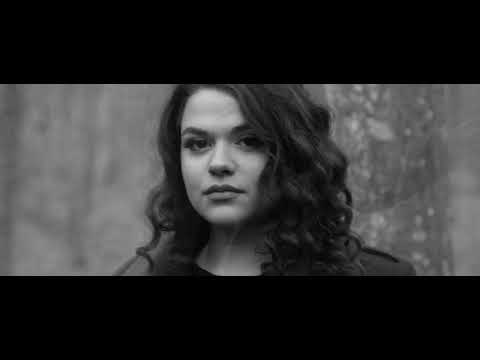 Iva Ćurić - Izvan ovog vremena (official video)