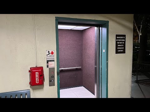 EPIC MOTOR | Unknown Hydraulic Elevator | DoubleTree By Hilton Hotel Cir - Parking | San Diego, CA