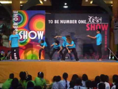 Bg2 crew performance at impact arena ( second stage ), Thailand dance cover Poreotics