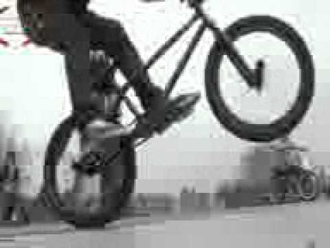 TKay G  Holla Back Video Clip 2010