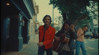Fredi Leis - Mariposas (acústico por las calles de Palermo)