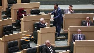 العودات يمنع النائب الطراونة من الحديث: سأصوت على اخراج مخالفي النظام