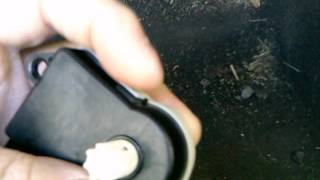2008 Ford Taurus X SEL Blend Door Actuator Clicking Noise from dash Part 1 of 3