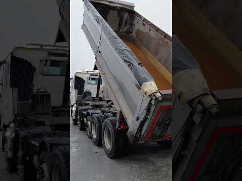RENAULT C440 2018 10x4 tipper - Image 2