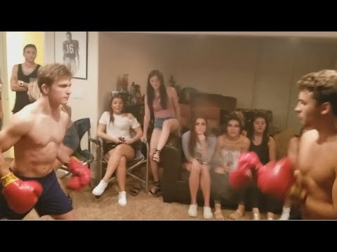 download lagu mp3 mp4 House Boxing, download lagu House Boxing gratis, unduh video klip House Boxing