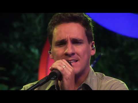 DVD Henrique & Hernane  Luau Sertanejo - 01 - Amor Ou Amizade