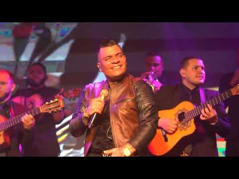 Me dedico a beber -  Alzate en vivo - La Chula Medellín