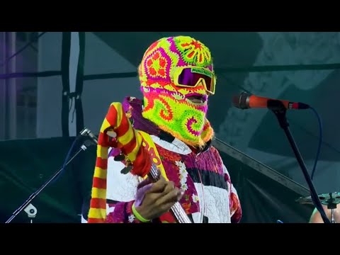 MonoNeon live in Timișoara, Romania (JazzX Festival) : "I Wish Our Party Would've Last"